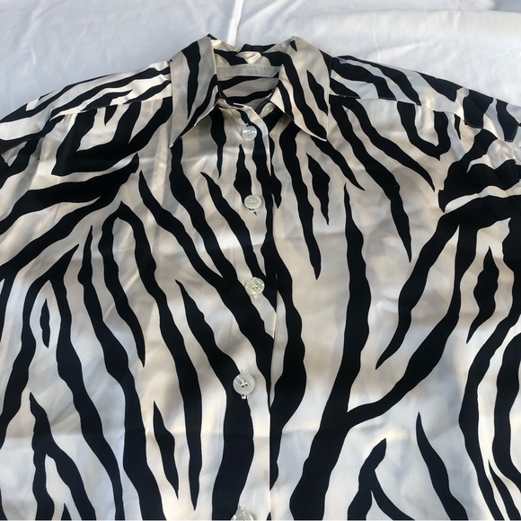 Brett Harrison Blouses Vintage 80s Zebra Print 100%Pure Silk.Women’s Size Small. - Picture 2 of 6